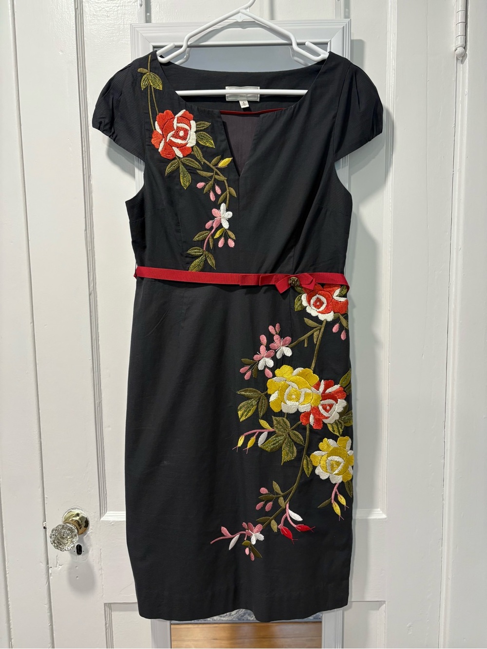 Anthropologie Moulinette Soeurs Midi Dress with Floral Embroidery
